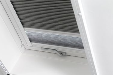 Beispiele von Dachfensterlösungen vom JALOUSIENLADEN in Dresden